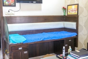 Patient Examination Table