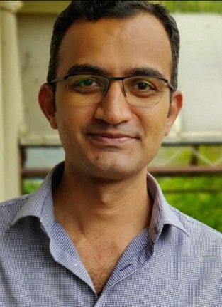 Dr. Akshay Sarda